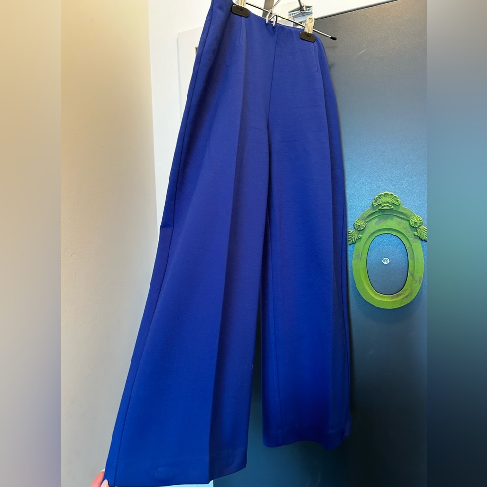 Size S, Royal blue